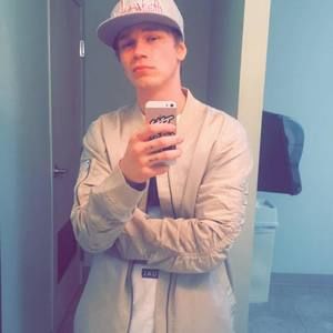 Meet your Posher, Tyler